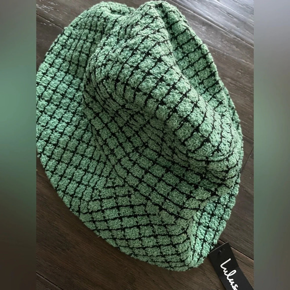 NWT Lulus Posh Trend Mint Green Boucle Plaid Textured Women’s Bucket Hat - Picture 5 of 5